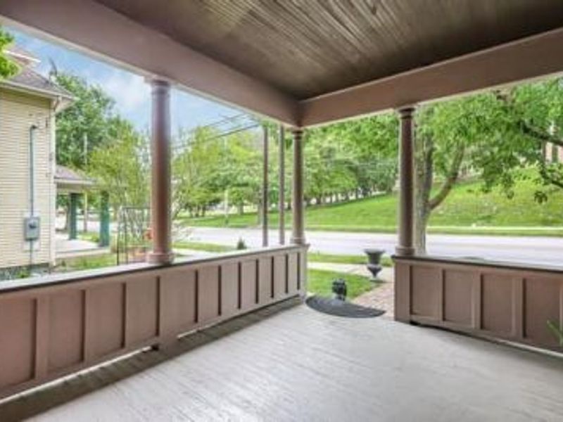 190 W William Street, Delaware, OH 43015 Photo 5