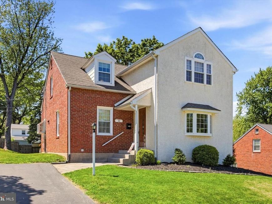 32 Radnor Drive, Newtown Square, PA 19073 Main Photo