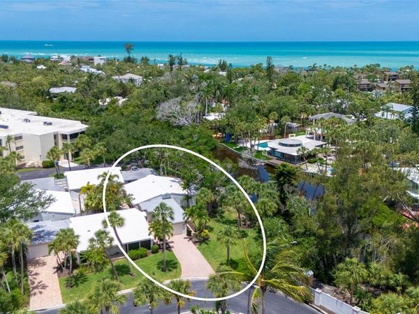 239 HOURGLASS WAY, Unit V7, SARASOTA, FL 34242