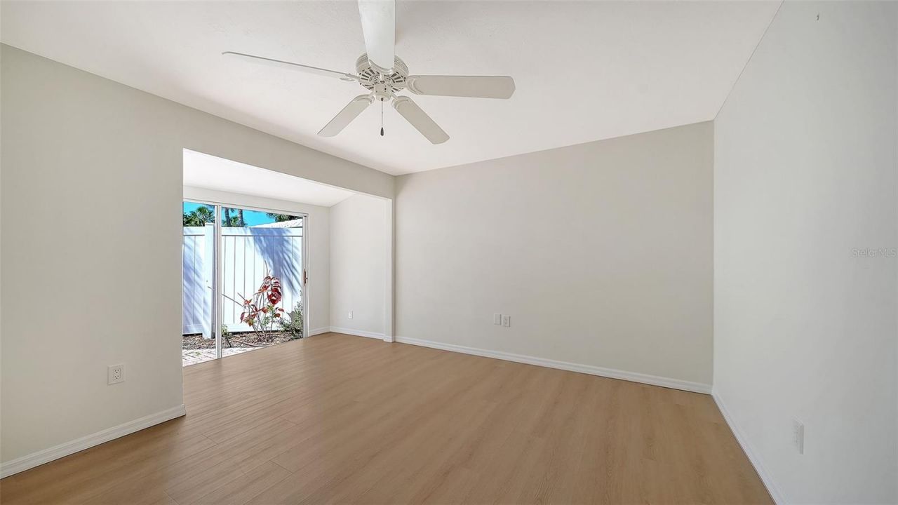 239 Hourglass Way, Unit V7, Sarasota, FL 34242 Photo