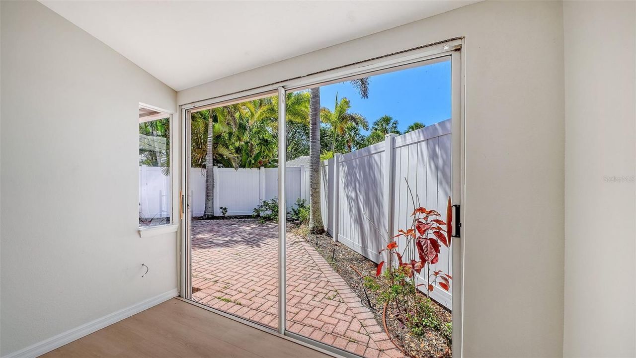 239 Hourglass Way, Unit V7, Sarasota, FL 34242 Photo