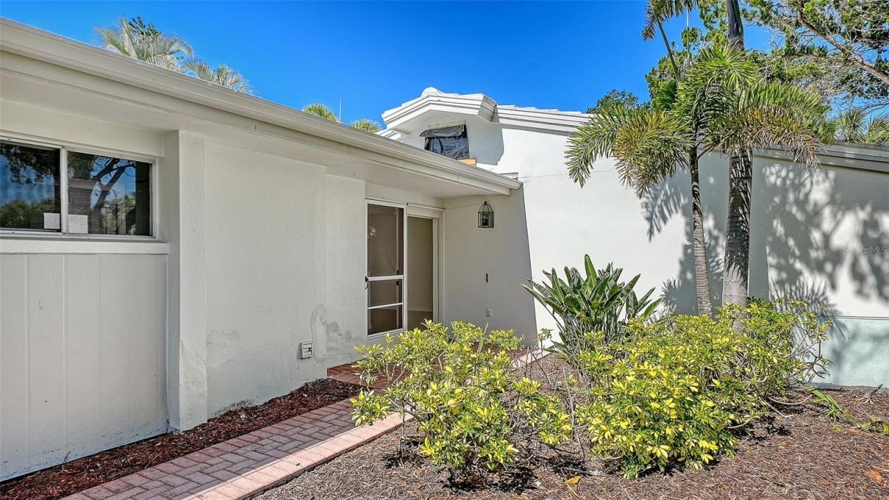 239 Hourglass Way, Unit V7, Sarasota, FL 34242 Photo