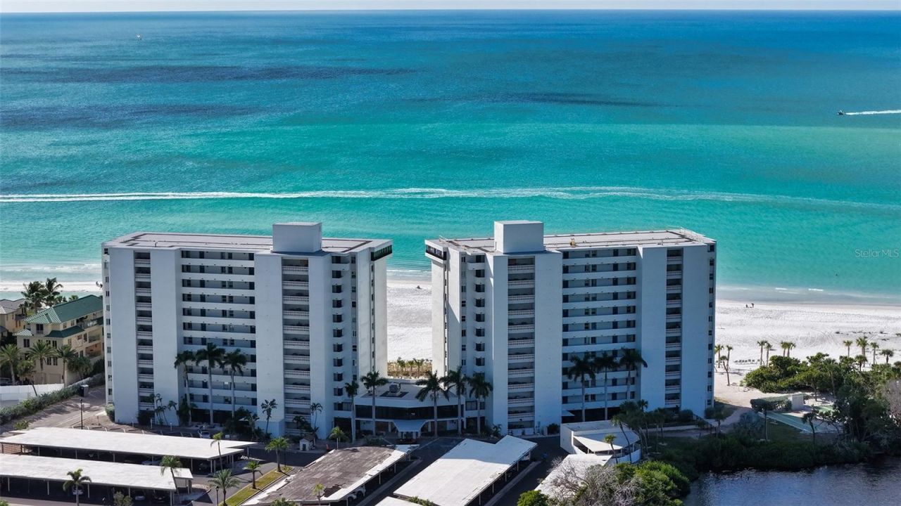 239 Hourglass Way, Unit V7, Sarasota, FL 34242 Photo
