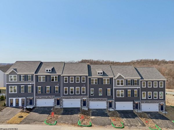 501 Zachwell Circle, Morgantown, WV 26501