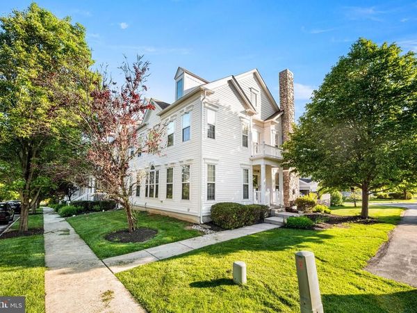 1110 HARDING CIRCLE, CHESTER SPRINGS, PA 19425