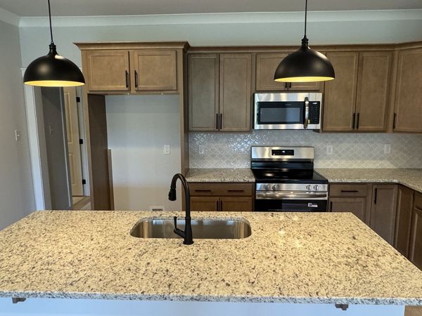 504 W Foxrun , Springfield, TN 37172