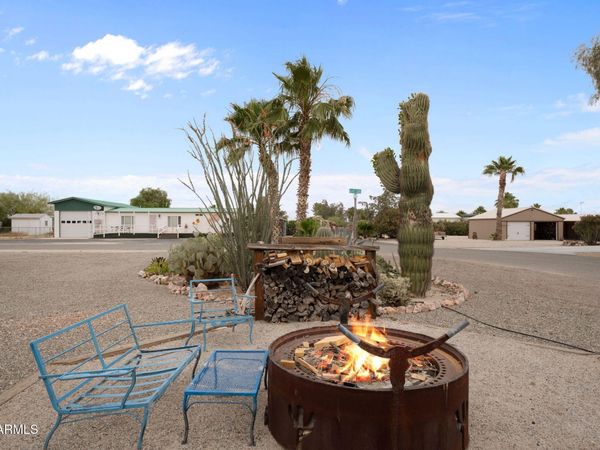 39908 WYOMING Way, Salome, AZ 85348