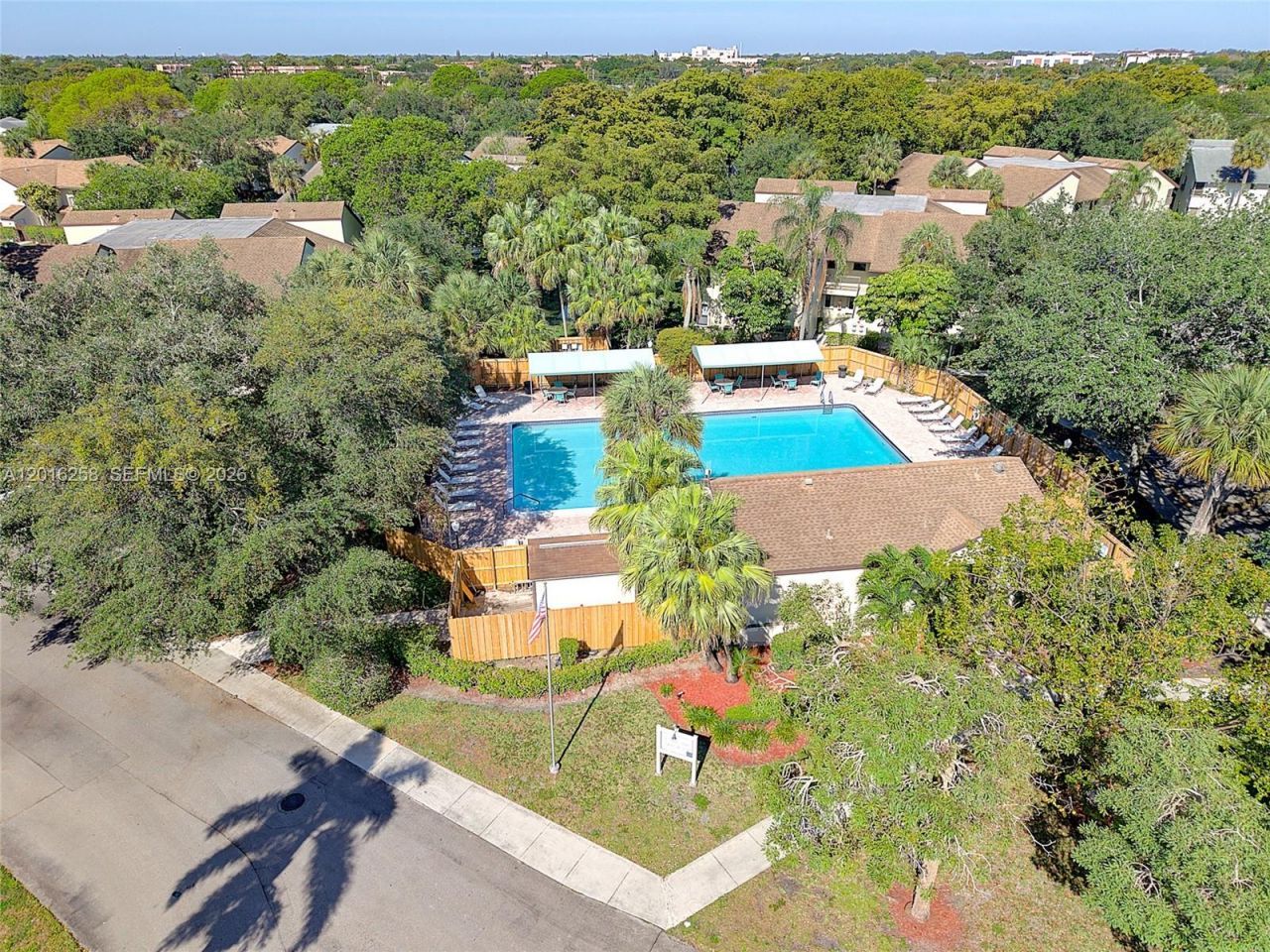 3607 Cocoplum Cir, Unit 34104, Coconut Creek, FL 33063 Photo