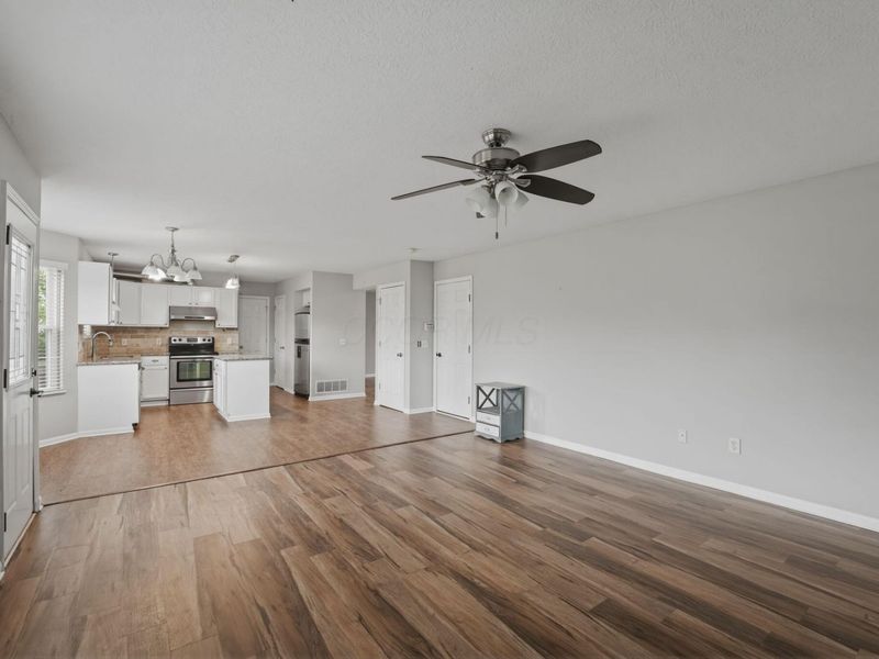 1161 Willow Oak Drive , Blacklick, OH 43004 Photo 12