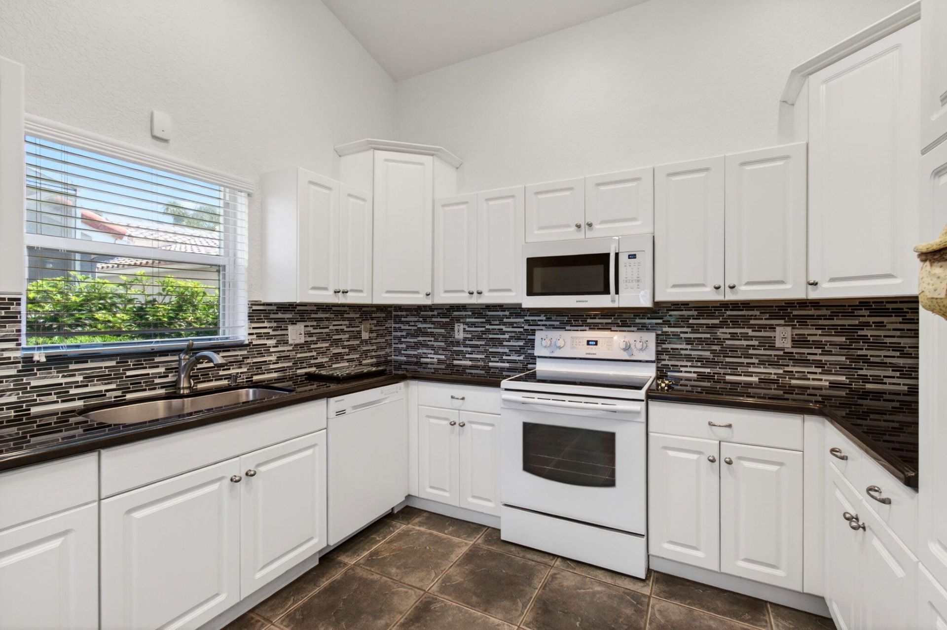 7169 Foxworth Court, Boynton Beach, FL 33437 Photo