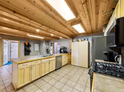 804 Us Highway 50, South Lake Tahoe, CA 96150 Photo