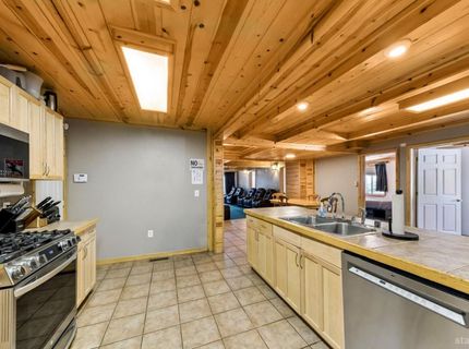 804 Us Highway 50, South Lake Tahoe, CA 96150 Photo
