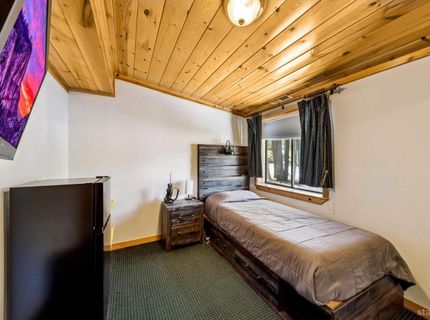 804 Us Highway 50, South Lake Tahoe, CA 96150 Photo