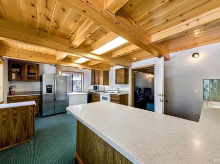 804 Us Highway 50, South Lake Tahoe, CA 96150 Photo