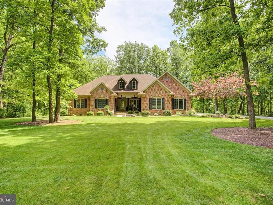 345 Lindman Drive, Chambersburg, PA 17202 Main Photo