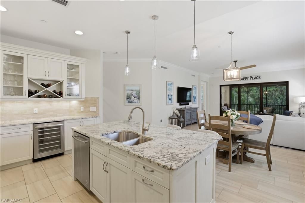 16378 Viansa Way, Unit 202, Naples, FL 34110 Photo