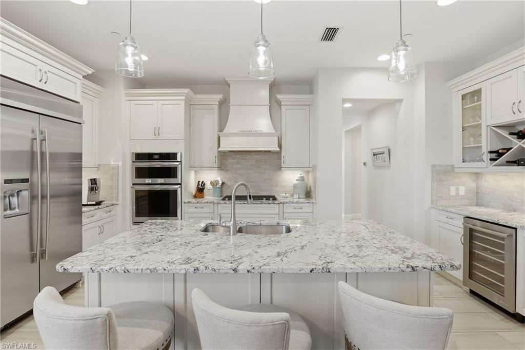 16378 Viansa Way, Unit 202, Naples, FL 34110 Photo