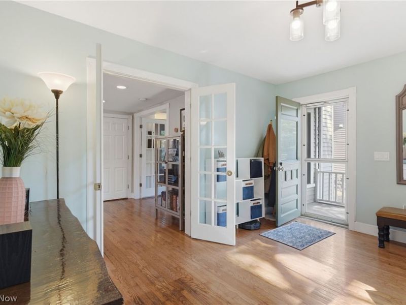 3674 Stoer Road, Shaker Heights, OH 44122 Photo 5