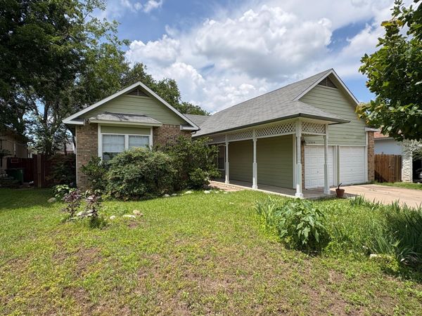 12604 Hunters Chase DR, Austin, TX 78729