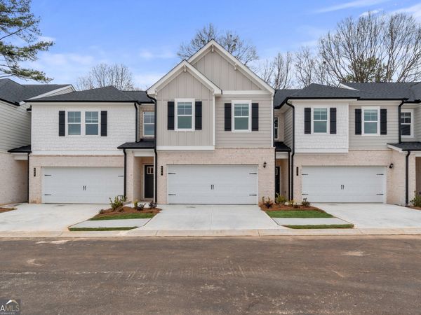 664 Treasure Drive, Unit 108, Stockbridge, GA 30281