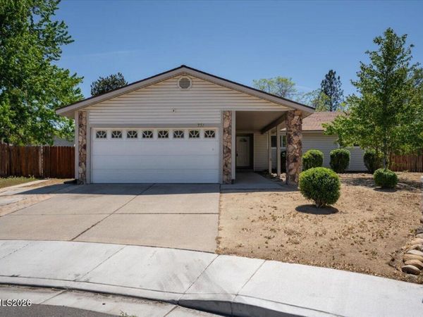 731 Desert View Court, Sparks, NV 89434