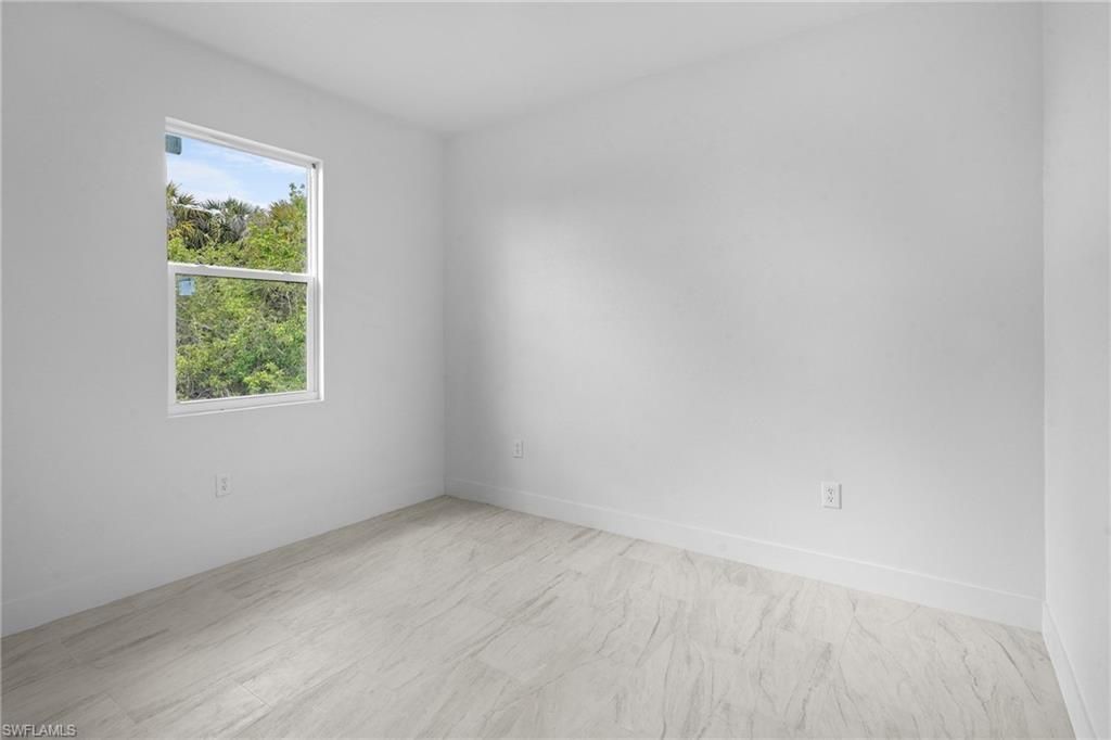 937 Jaguar Blvd , Lehigh Acres, FL 33974 Photo