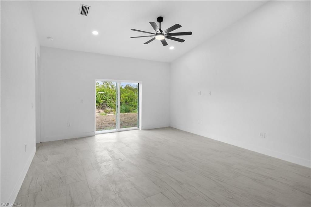 937 Jaguar Blvd , Lehigh Acres, FL 33974 Photo
