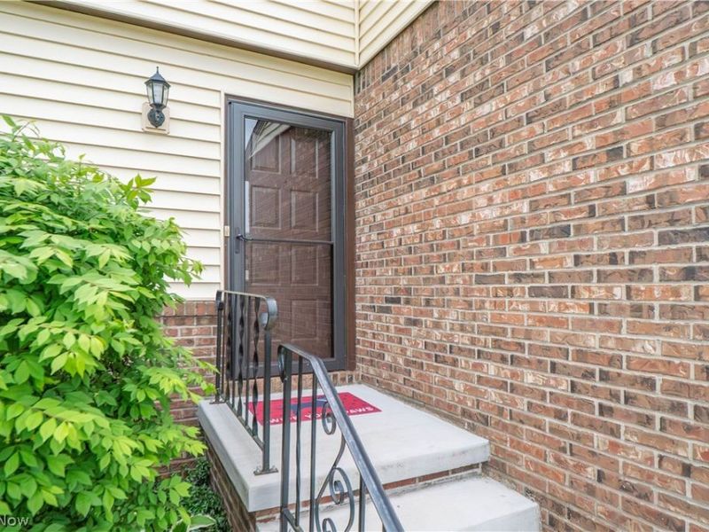 60 Picadilly Court, Unit 7A, Kent, OH 44240 Photo 4