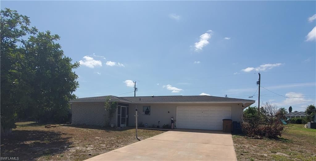 306 Hollywood St, Lehigh Acres, FL 33936 Photo