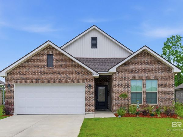 17148 Lafayette Drive, Robertsdale, AL 36567
