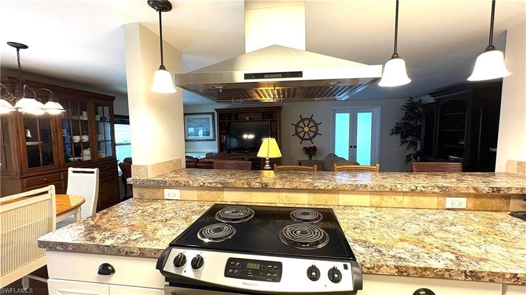 748 Park Ave, North Fort Myers, FL 33917 Photo