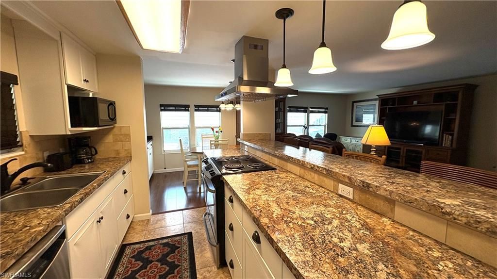 748 Park Ave, North Fort Myers, FL 33917 Photo