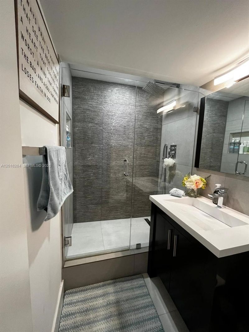 1627 Brickell Ave, Unit 1204, Miami, FL 33129 Photo