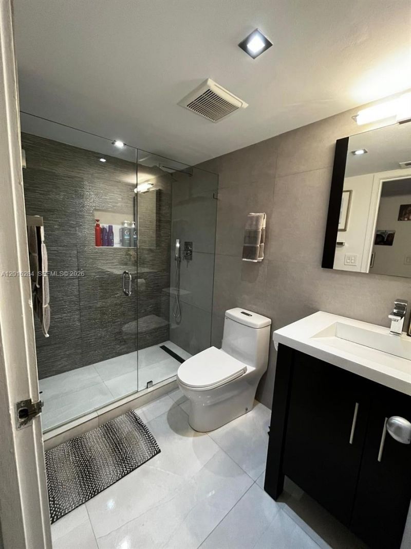 1627 Brickell Ave, Unit 1204, Miami, FL 33129 Photo