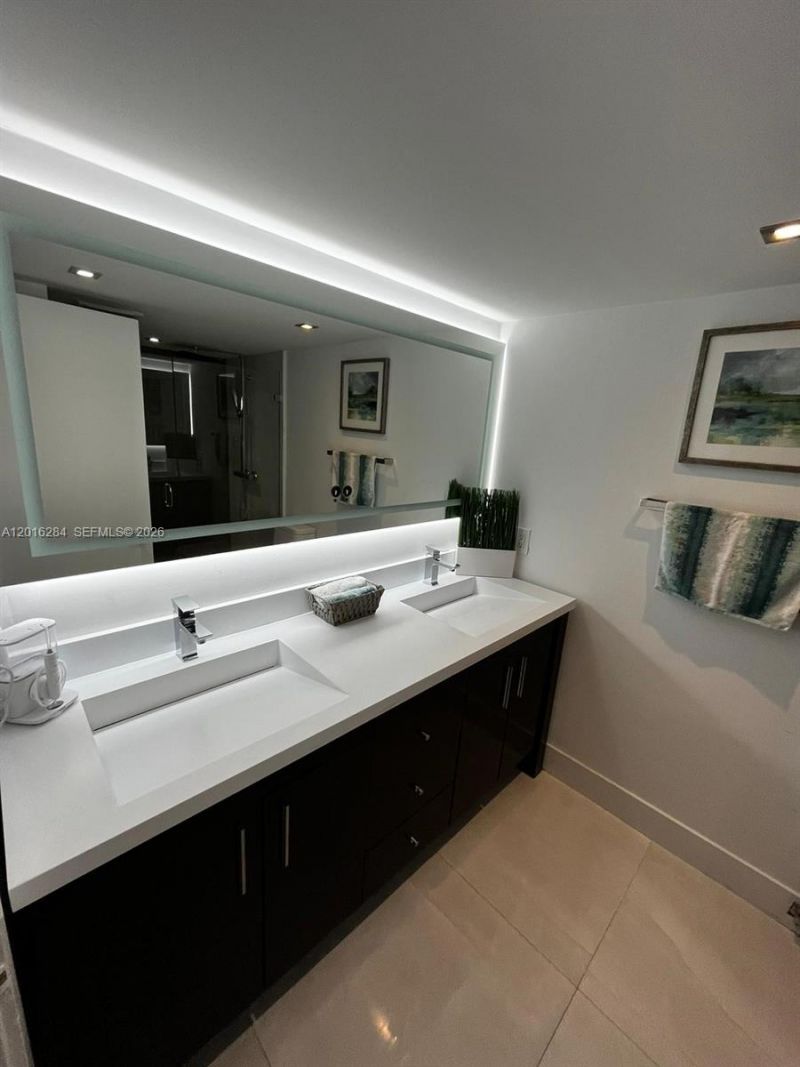 1627 Brickell Ave, Unit 1204, Miami, FL 33129 Photo