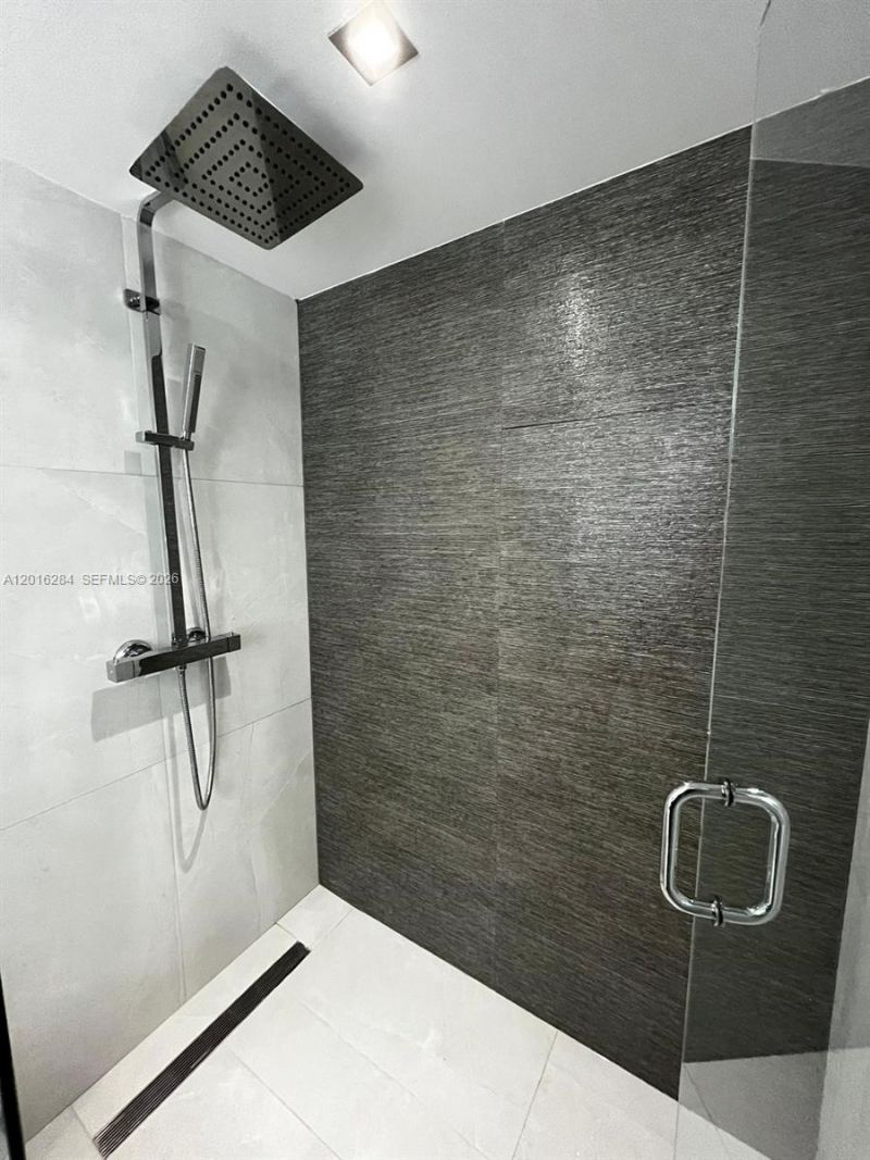 1627 Brickell Ave, Unit 1204, Miami, FL 33129 Photo