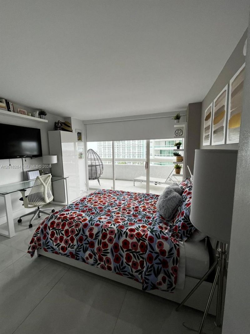 1627 Brickell Ave, Unit 1204, Miami, FL 33129 Photo