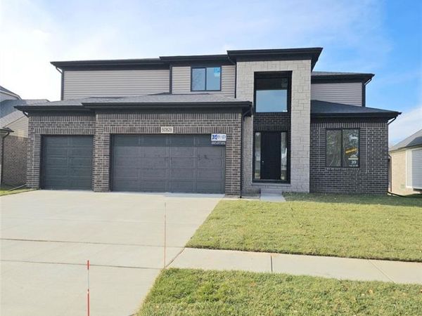 50147 Mustang Drive, Macomb Township, Mi 48042