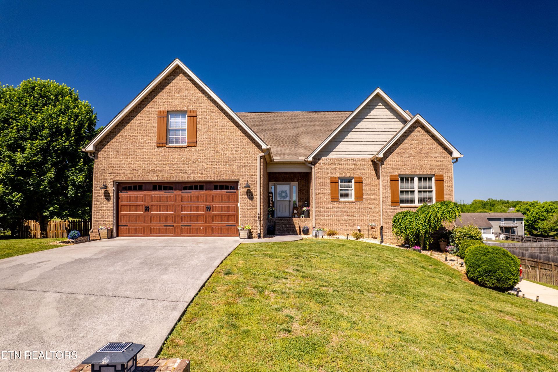 1363 River Run Circle, Sevierville, TN 37876 Main Photo