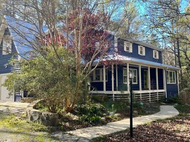3212 Twin Streams Road, Chapel Hill, NC 27516