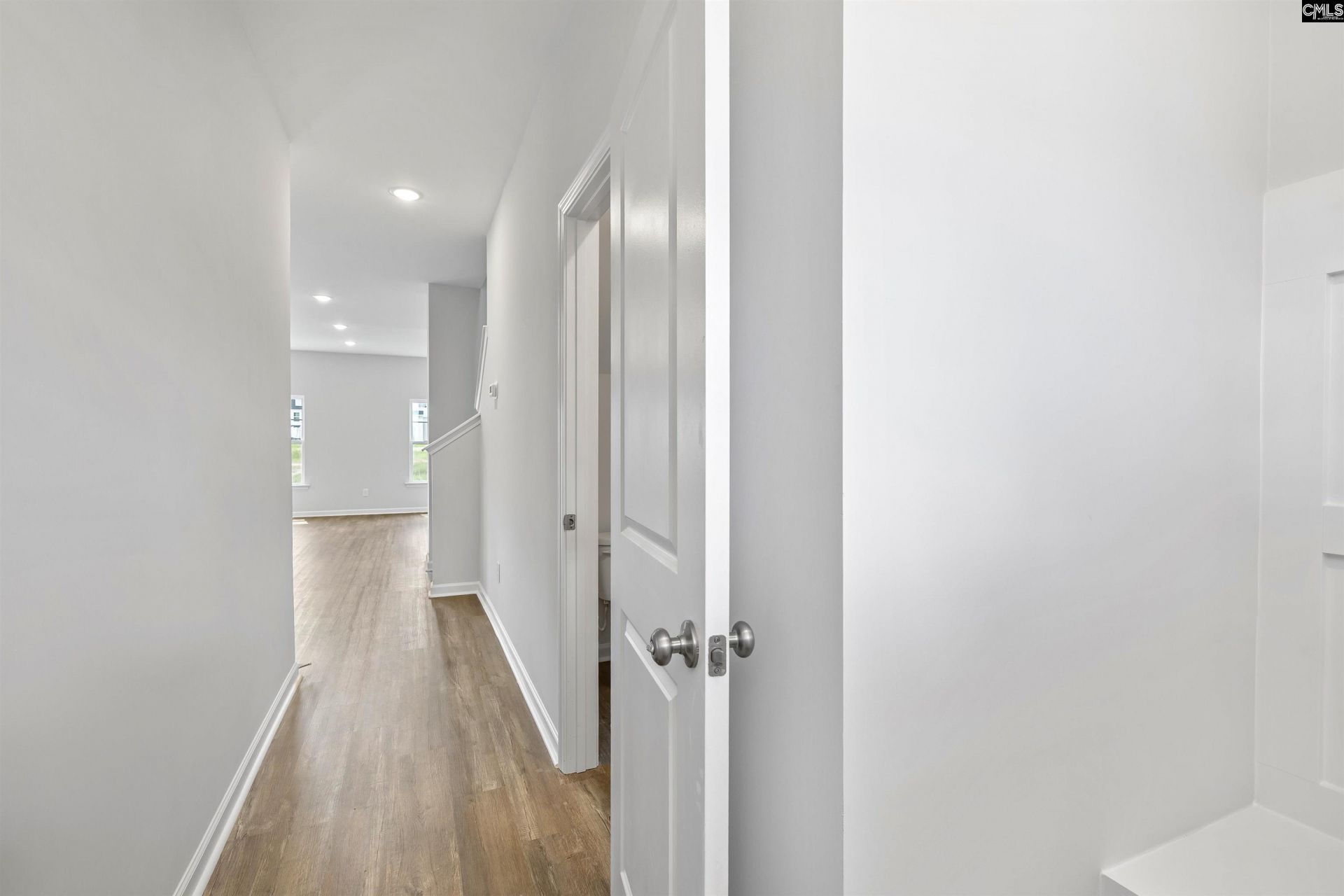 321 Hardwick Drive Photo 4