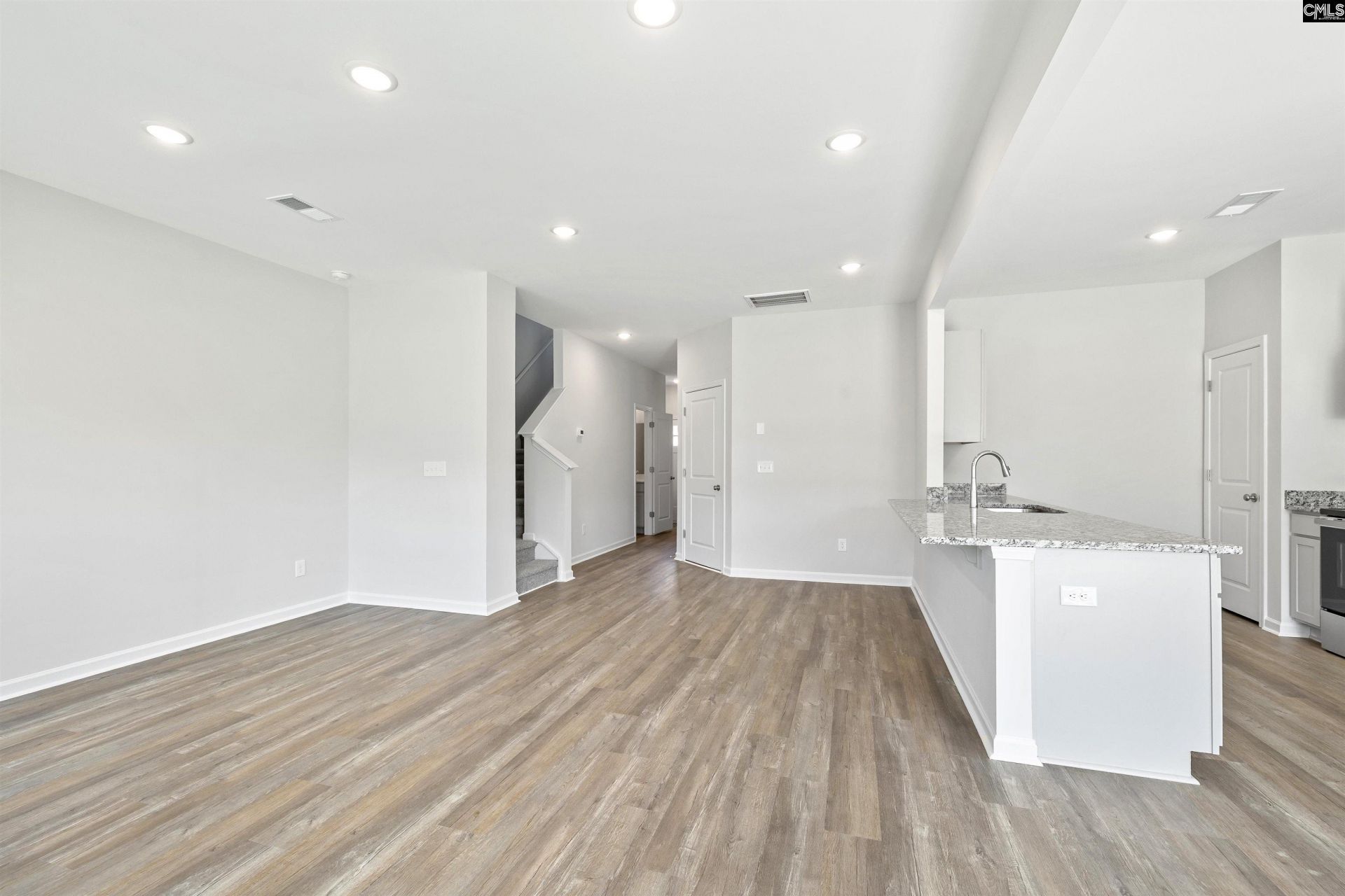 321 Hardwick Drive Photo 8