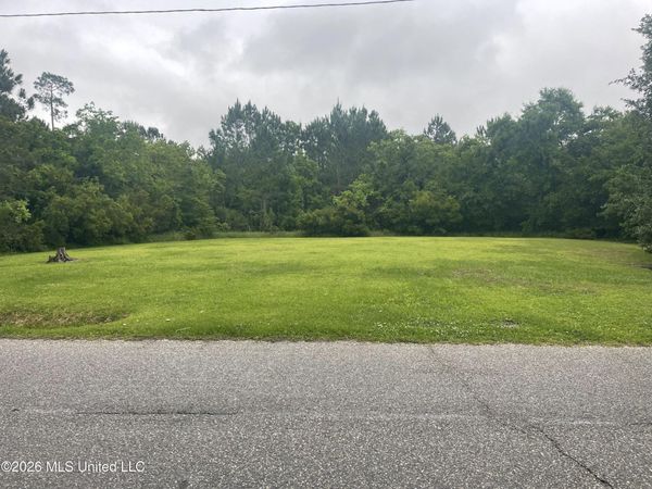 370 Clark Avenue, Pass Christian, MS 39571