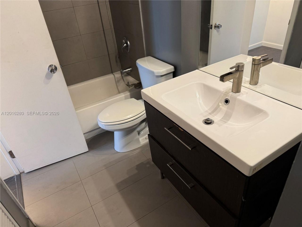 492 NW 165th St Rd , Unit C-314, Miami, FL 33169 Photo