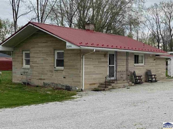 9264 S Singhurst Street, Terre Haute, IN 47802