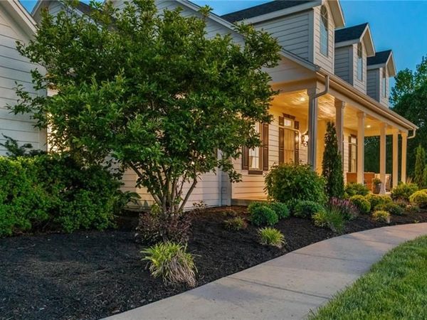 21225 S Cedar Niles Road, Spring Hill, KS 66083