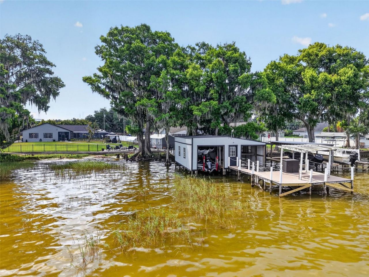 32739 Lake Eustis Drive, Tavares, FL 32778 Photo