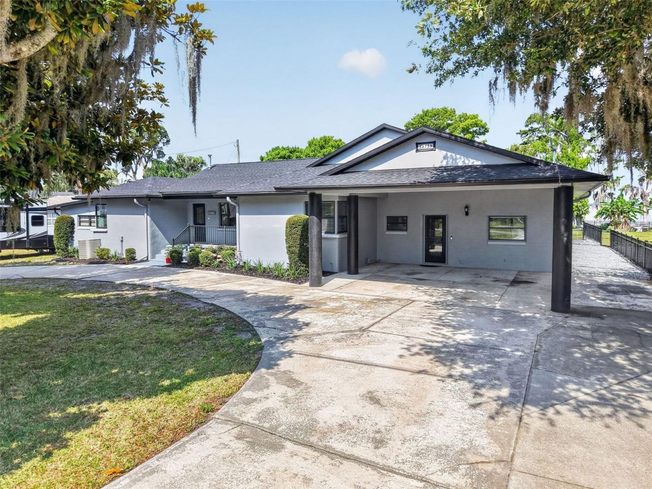 32739 Lake Eustis Drive, Tavares, FL 32778 Photo