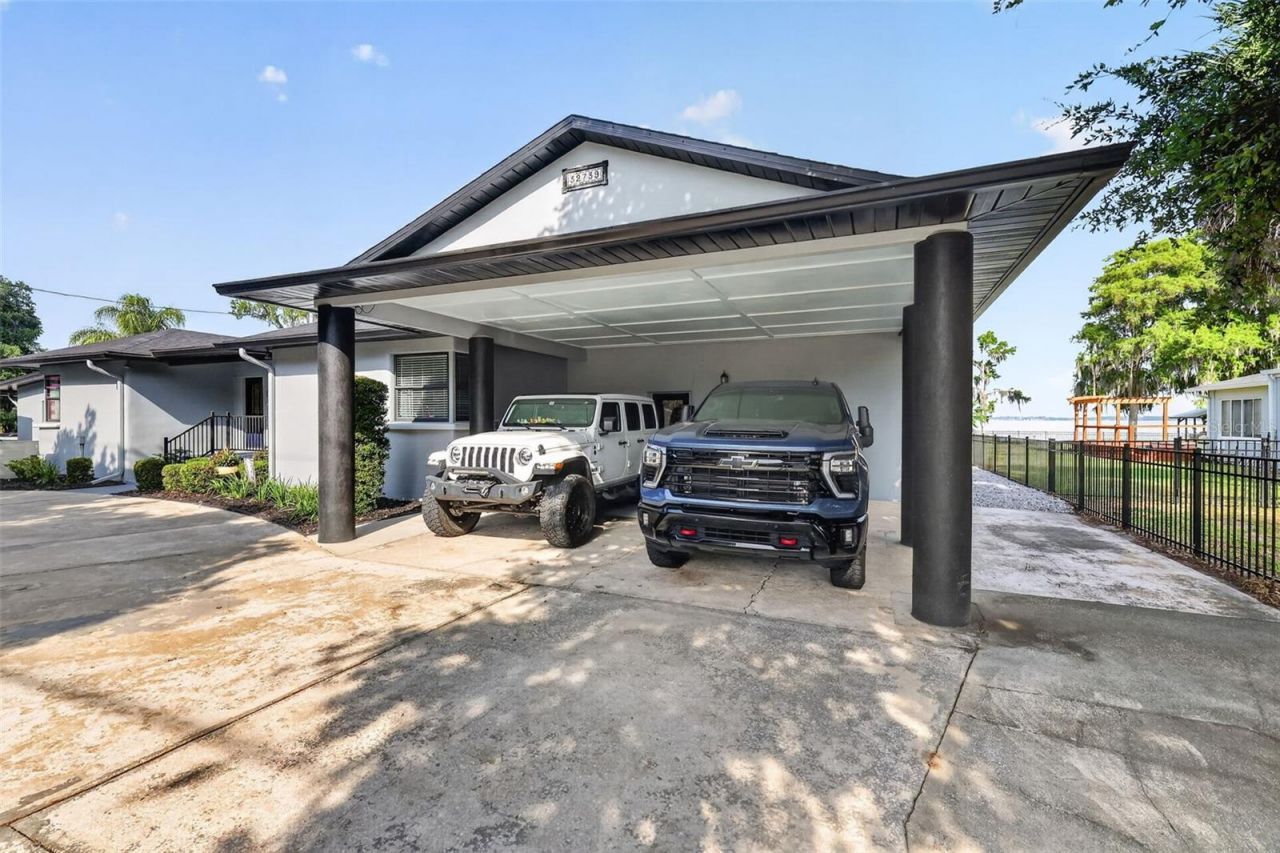 32739 Lake Eustis Drive, Tavares, FL 32778 Photo