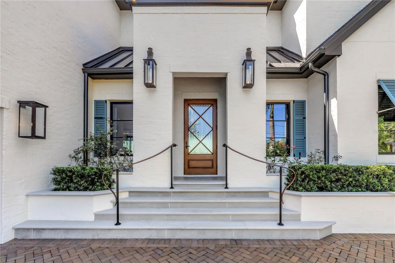 386 26th Avenue Se, Saint Petersburg, FL 33705 Photo